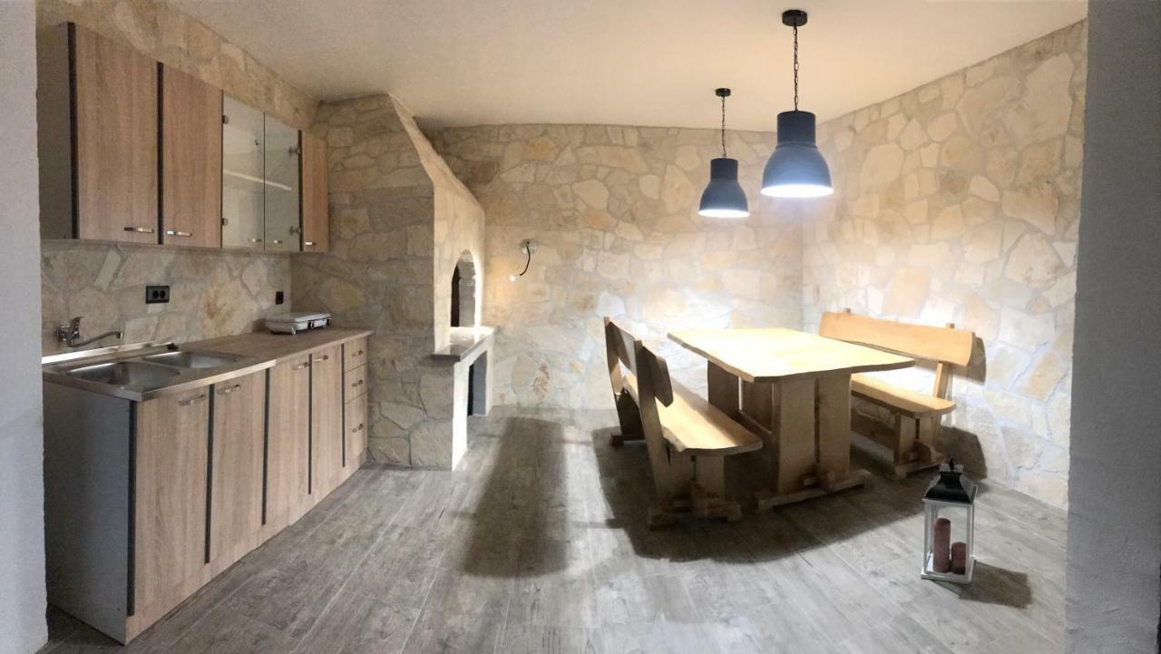 Mare - With Heated Pool Villa