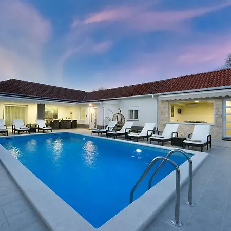 Villa Mare - With Heated Pool Zadar Exterior photo