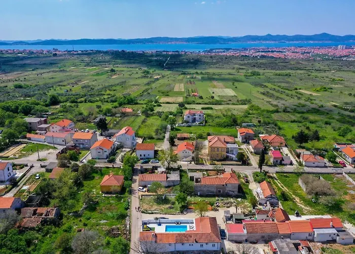 Villa Mare - With Heated Pool